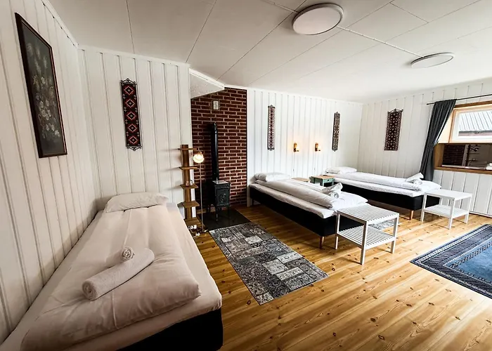 Svingen Guesthouse - Panoramic Fjord Views In Flam